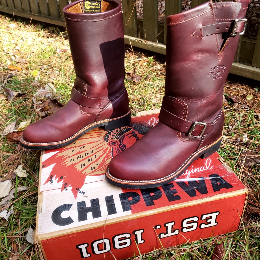 Chippewa Womens Burgundy Leather Motorcycle Boots. Size 9. Handcrafted in U.S.A.